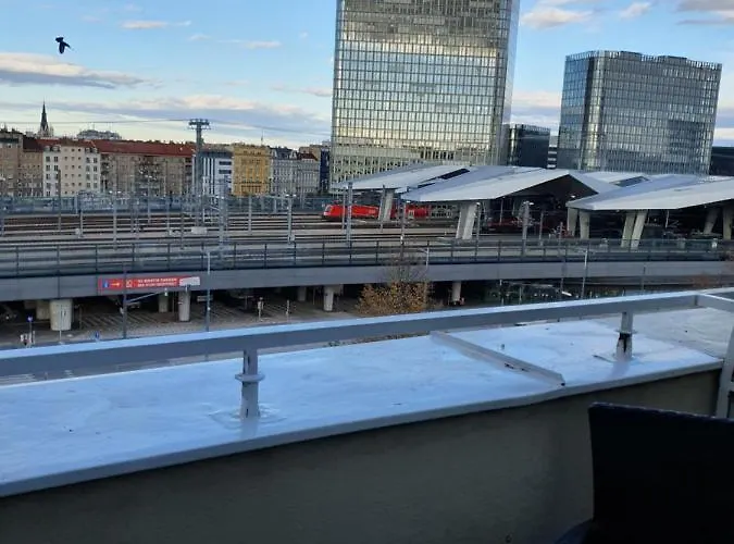 Smarte Dachgeschosswohnung Mit 2 Terrassen Direkt Am Hauptbahnhof Βιέννη
