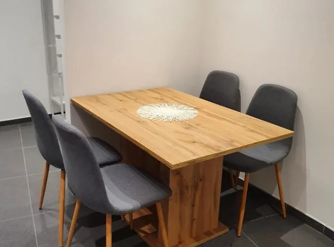 Smarte Dachgeschosswohnung Mit 2 Terrassen Direkt Am Hauptbahnhof * Βιέννη