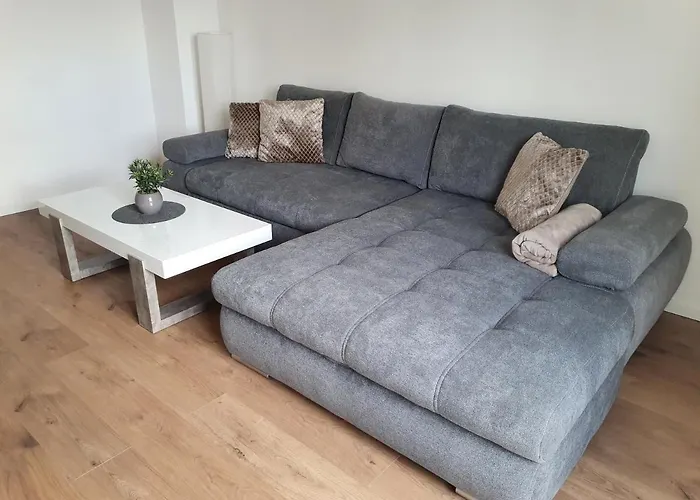 Smarte Dachgeschosswohnung Mit 2 Terrassen Direkt Am Hauptbahnhof *
